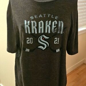 Seattle Kraken 2021 Graphic Tee Men's Size XL Charcoal Grey